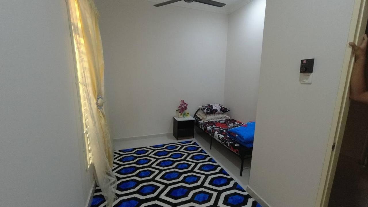 קואלה טרנגאנו Auni Homestay מראה חיצוני תמונה